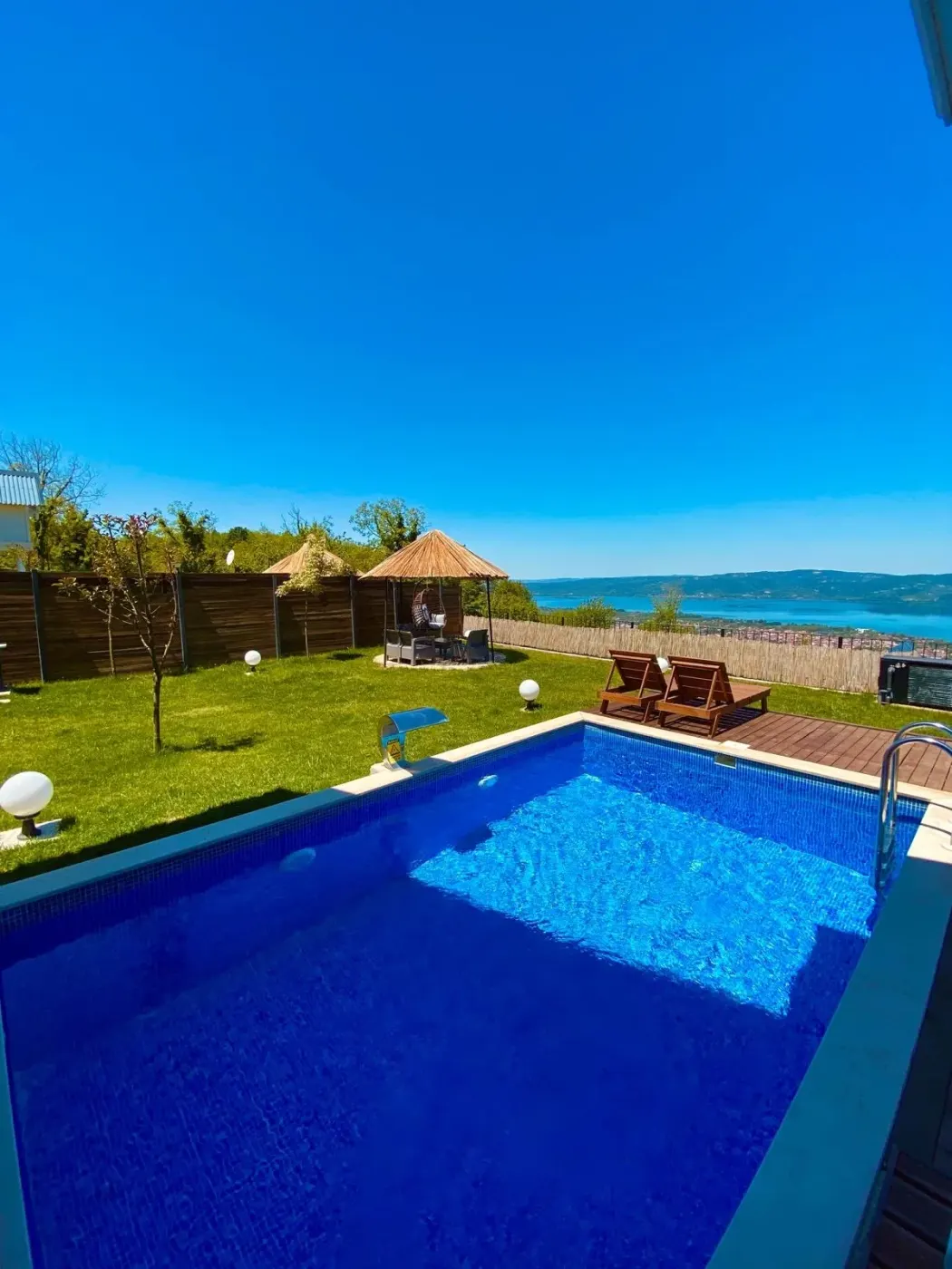 Beyaz Suit Bungalov galeri 4